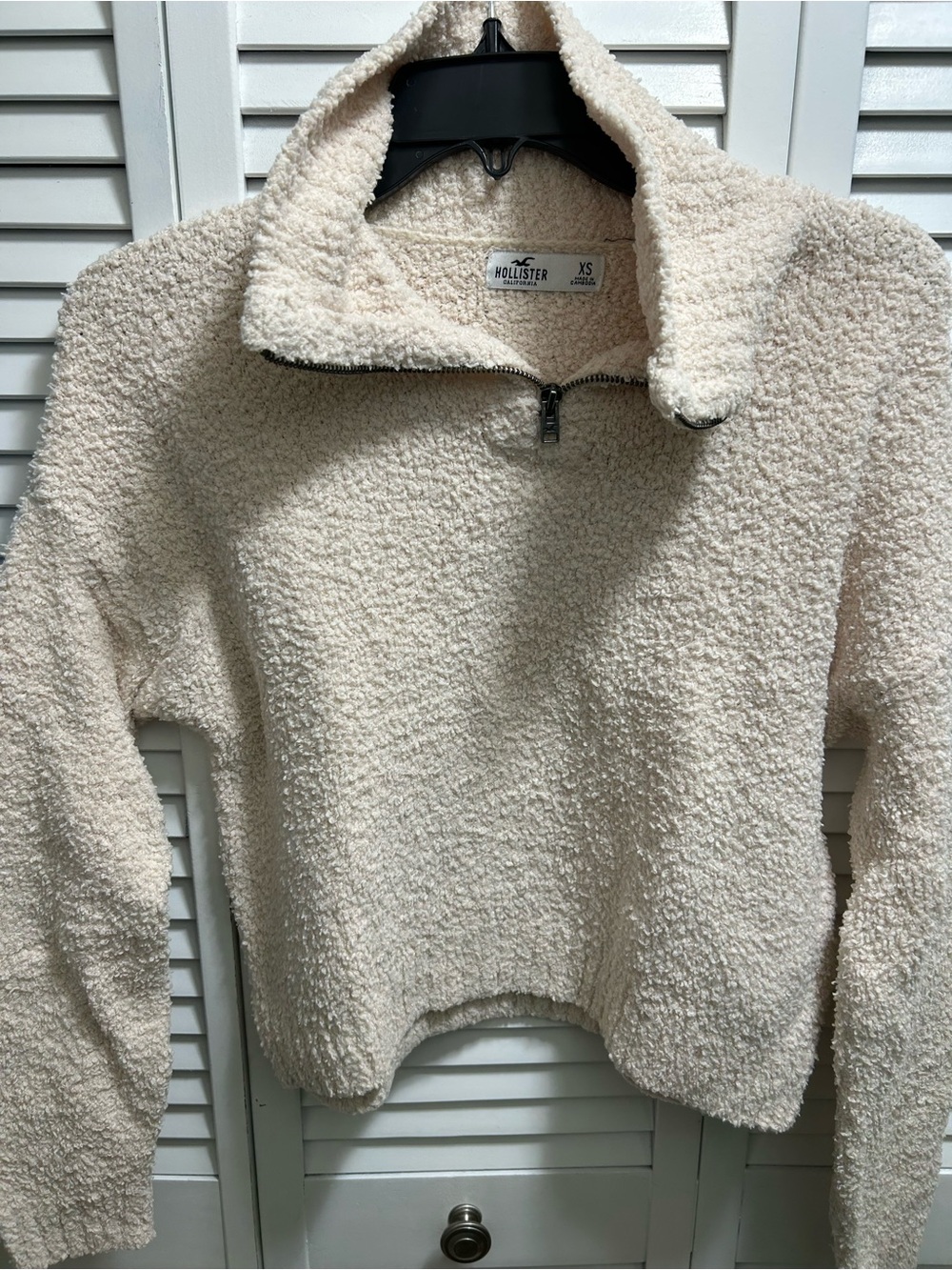 Hollister Women's Cream Sherpa Half-Zip Jacket